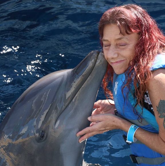 Meet your Posher, Tracy - Picture 1 of 1